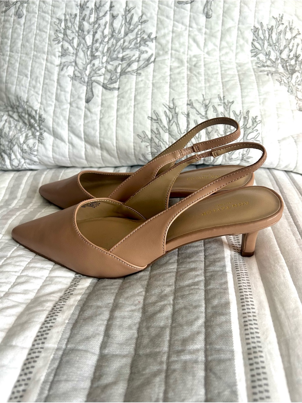 Ann Taylor Pointed Slingback Kitten Heel in Nude Tan